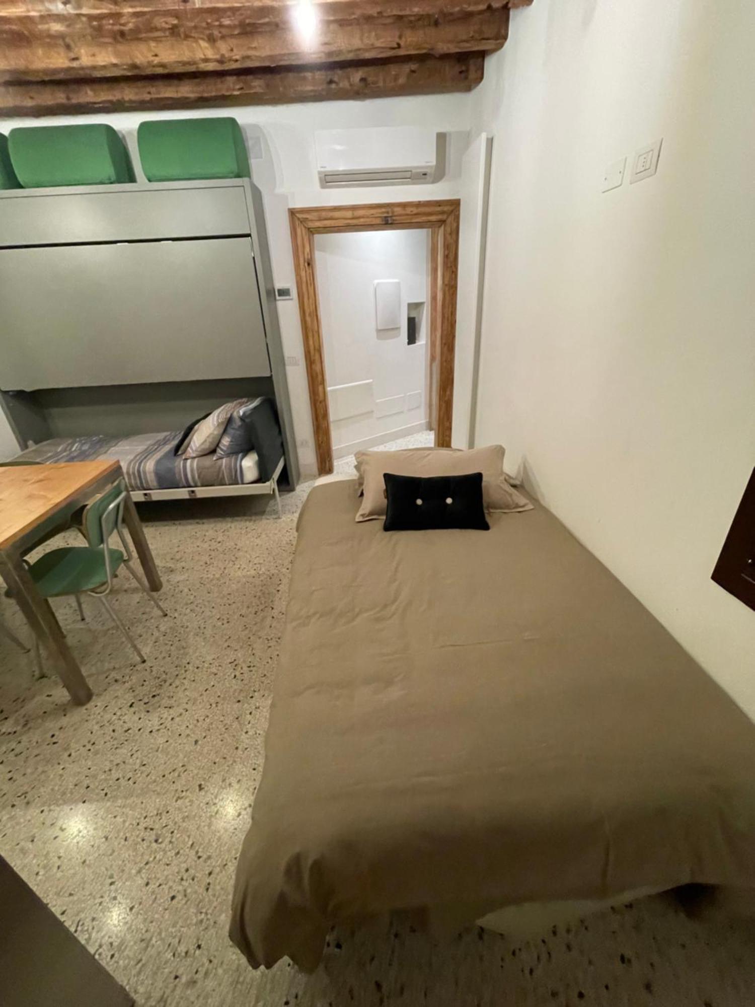 Remer Suites Veneza Quarto foto
